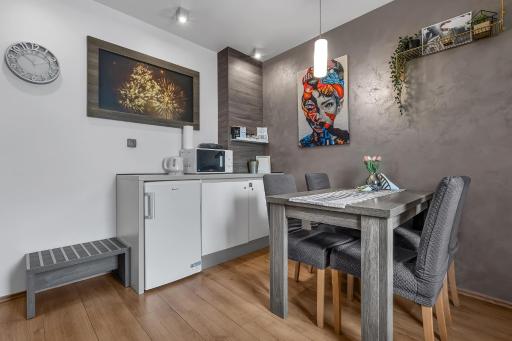 Dormir Apartments - Housity