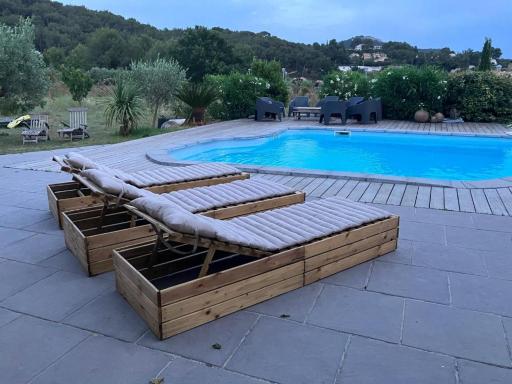 Maison entre vignes et piscine à 5 mn des plages ! - Housity