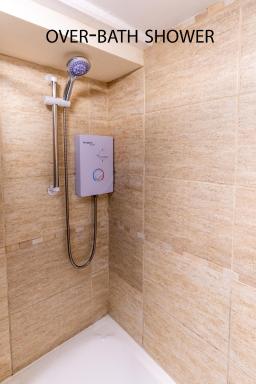 Looe Self Catering - Housity
