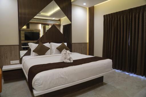 Kings Bury Inn - Housity