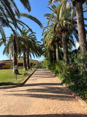 Villa Harmony Garden - Housity