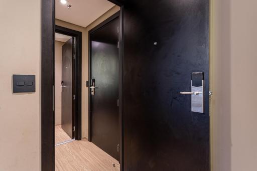 Charlie Alphaville - Housity