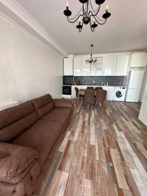 lashas home 2 - Housity