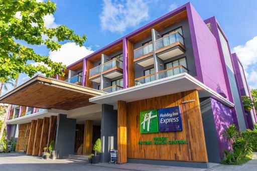 Holiday Inn Express Phuket Patong Beach Central, an IHG Hotel - Housity