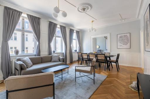 Large Flat with Canal View in Central CPH City - Housity