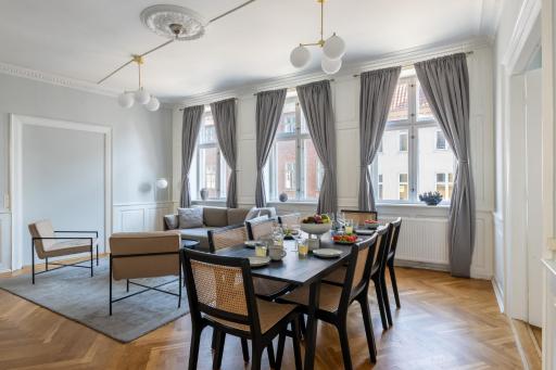 Large Flat with Canal View in Central CPH City - Housity