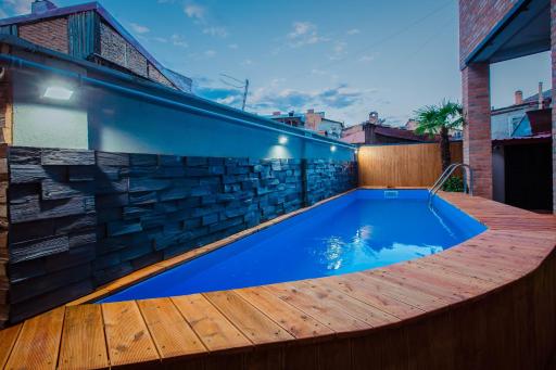 Pool hotel Tbilisi - Housity