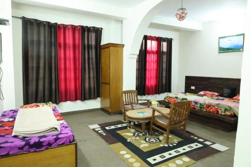 Paradise Guest House Dalhousie- Near Panchpula Water Fall - Housity
