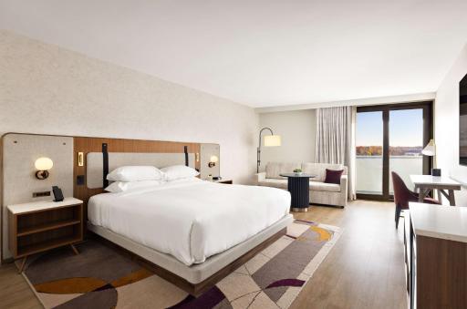 Hyatt Regency New Brunswick - Housity