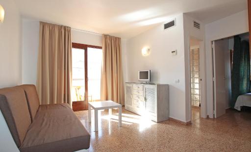 Apartamentos Ripoll Ibiza - Housity