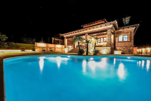 Luxe Experience Toledo * Pool * BBQ * Billar - Housity