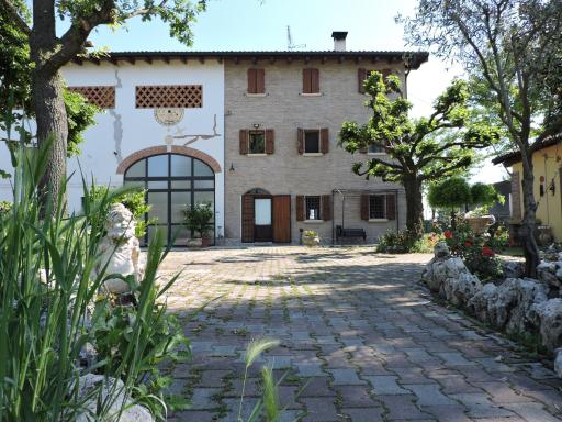 La Corte di Adelina B&B - Housity