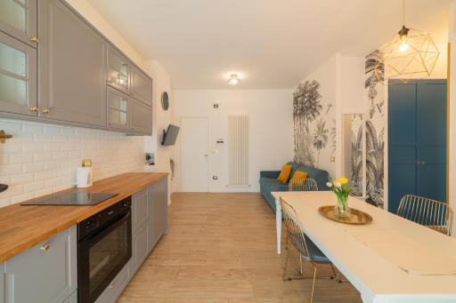 nuovissimo bilocale a 40 metri dal mare - Housity