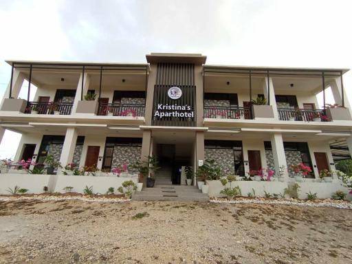Kristinas Aparthotel Kabankalan - Housity