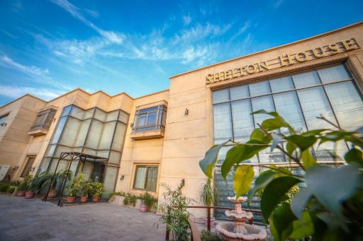 Shelton House Peshawar - Housity
