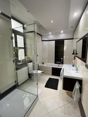 Apartament w Centrum z widokiem na Studnię 102m2 - Housity