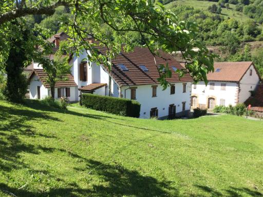Hotel Rural Aribe Irati - Housity