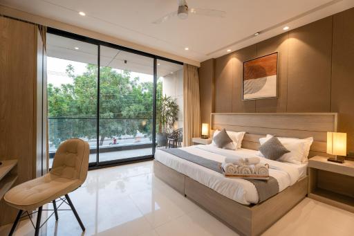The Lodgers Luxury Hotel Near Golf Course Road Gurgaon - Hizvo