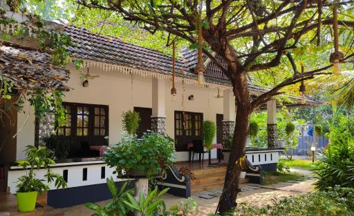 Marari Blue Waves - Housity