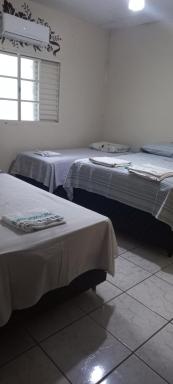 casa a 5 minutos do aeroporto e Univida - Housity