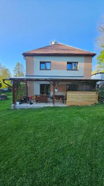 Farma u lesa - Housity