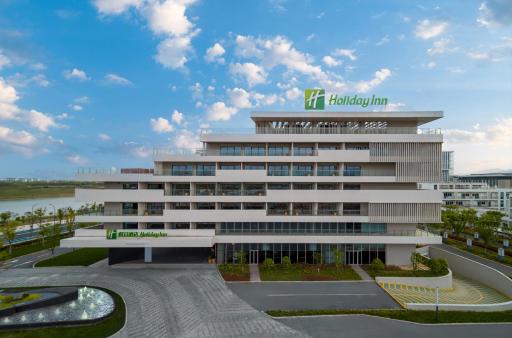 Holiday Inn Quzhou, an IHG Hotel - Housity