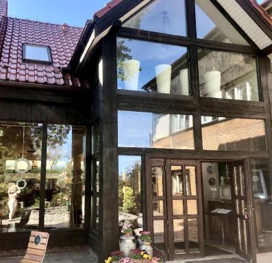 Folwark Nadmorska Ostoja - Housity