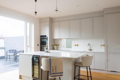 Travel Proud GuestReady - Amazing house in Sandymount - Housity