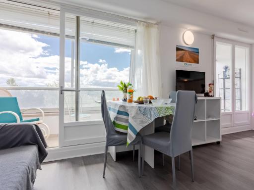 Studio Les Marinas by Interhome - Hizvo