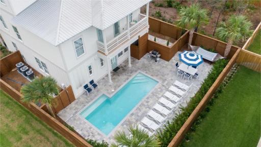 Luxury Home with Pool Golf Cart 4 Min to Beach - Housity