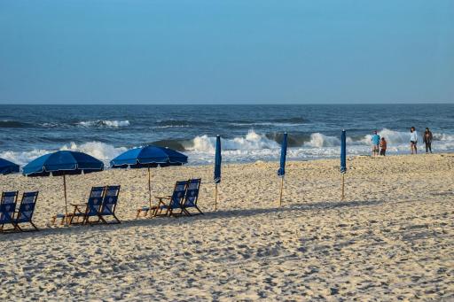 Beautiful 3 Bedroom BEACHFRONT Condo (F3) - Sleeps 10 - Housity