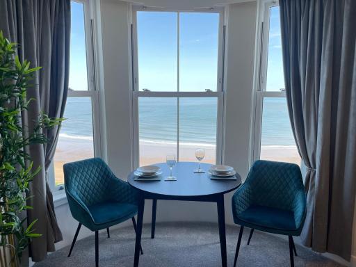 The Marlborough Sea View Holiday Apartments - Housity