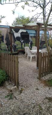 ferme pedagogique des pennetieres - Housity