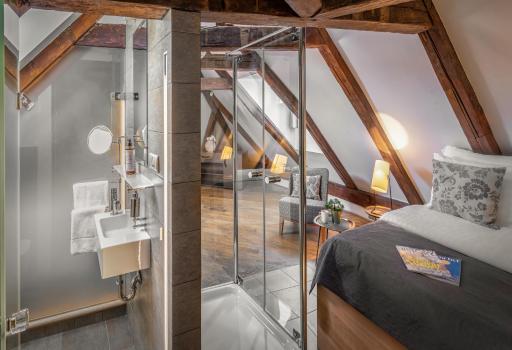 3 Epoques Apartments by Adrez - Housity