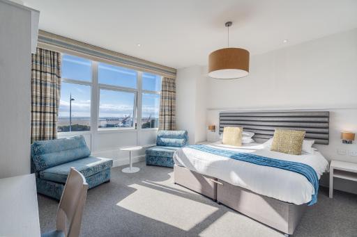 St Ives Hotel - Housity