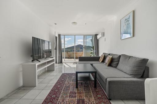 Dana- Room in a shared Duplex Apartment-3 - Housity