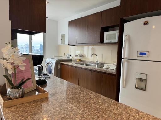 Departamento de Lujo La Carolina - Quicentro Shopping - Housity
