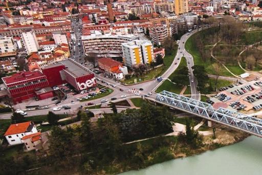 Hotel Kristall - Housity