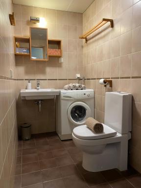 Apartment with Balcony in City Centre - Housity