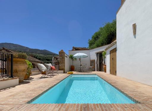 Stunning Spanish white village home Private pool Stunning Views - Housity
