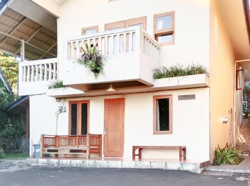 Villa d'Oasis 2 Puncak Mitra RedDoorz - Housity