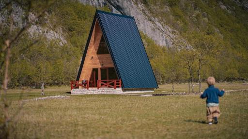 Silence House - Housity