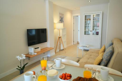 Minimalist Home Canteras Beach - Housity