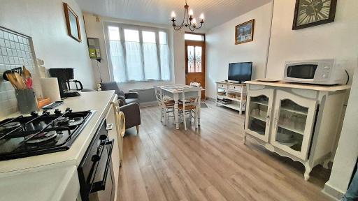 L'Oustalou - Gîte entre Lot et Truyère - Housity