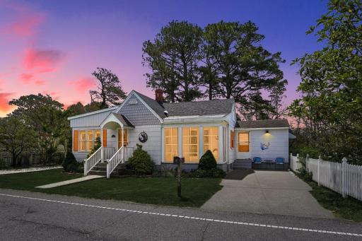 Cottage w Private Creek, Sunroom, Fire Pit, & WiFi - Housity
