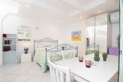 MONOLOCALE NEL CUORE DI FORIO - Housity