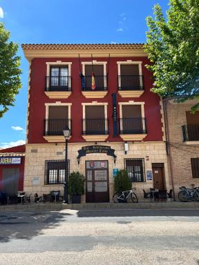 Hostal Restaurante Morote Cano - Housity