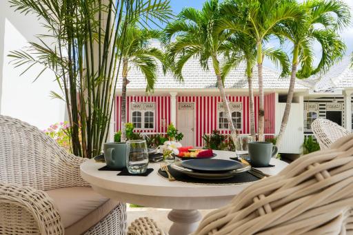 Ria Uluwatu, Tropical Chic Hotel - Housity