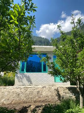 Private 1-Bedroom Farm House - Housity
