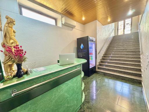 Hotel AVE - Housity